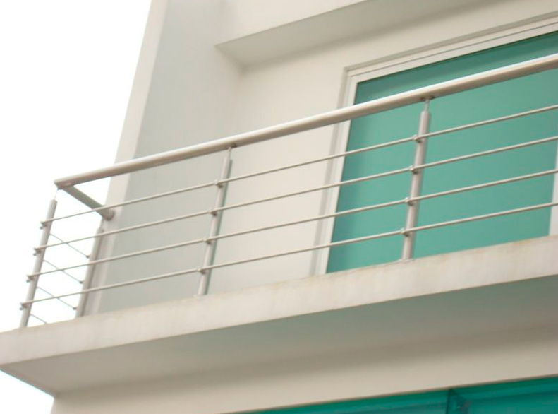 Pasamanos Metálico Blanco o Champagne