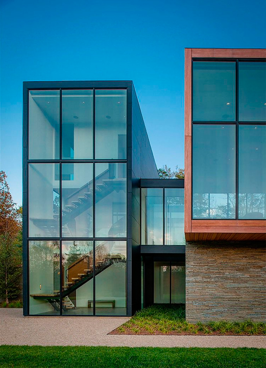 Fachada Minimalista con Marco Oculto